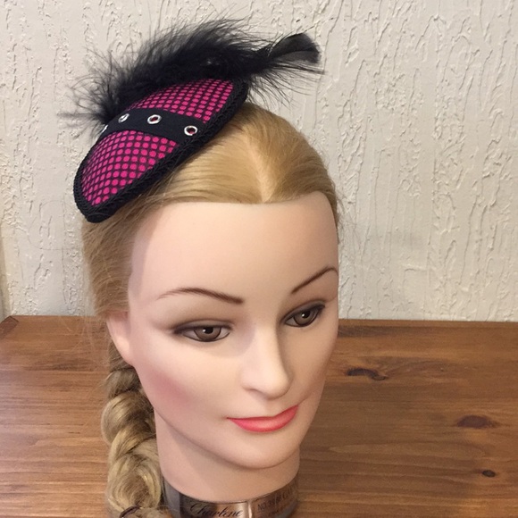 Pink and black fishnet Fascinator - Picture 3 of 8